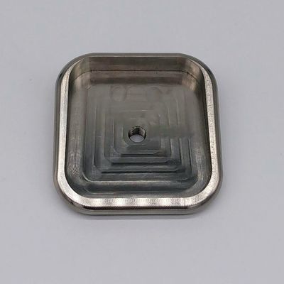 Stal nierdzewna 1.4301 / 304 Części frezowania CNC 88.5x27.8x88.5 do obróbki precyzyjnej