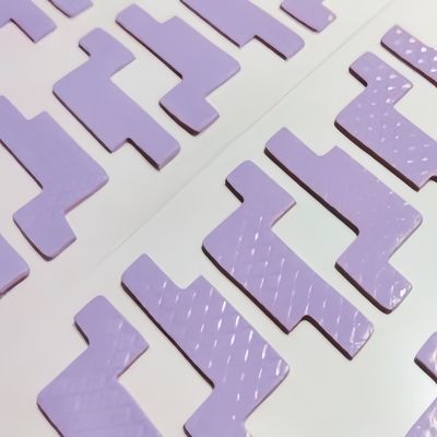 Wysoka rezystywność objętościowa Niestandardowa podkładka termiczna CPU z opcjami Gęstość 3.0±0.5 G/cm3